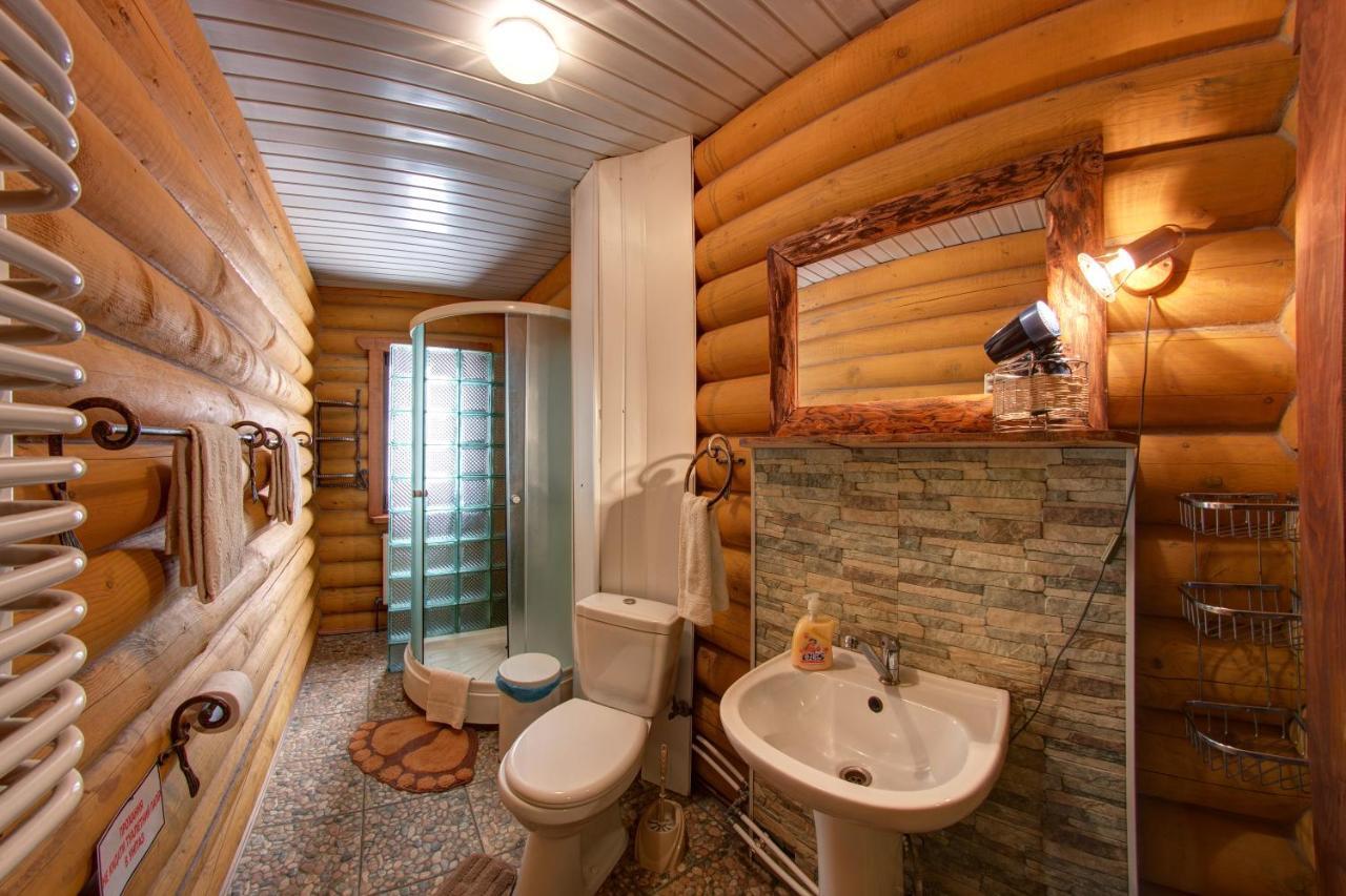 Hotel Gutsulia バコヴェル 部屋 写真